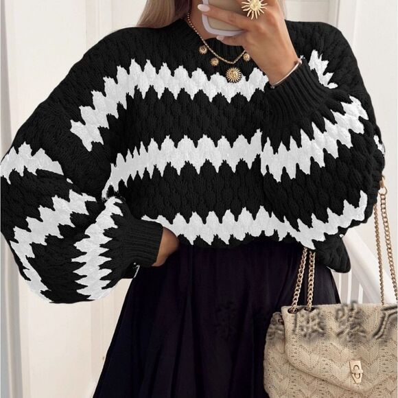 Textured Black White Striped Round Neck Sweater sz 2X | Cozy Knit Top ( Reg & Pl - Picture 3 of 3